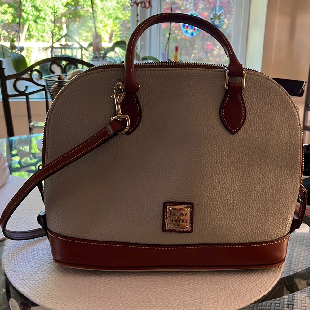 Dooney & Bourke